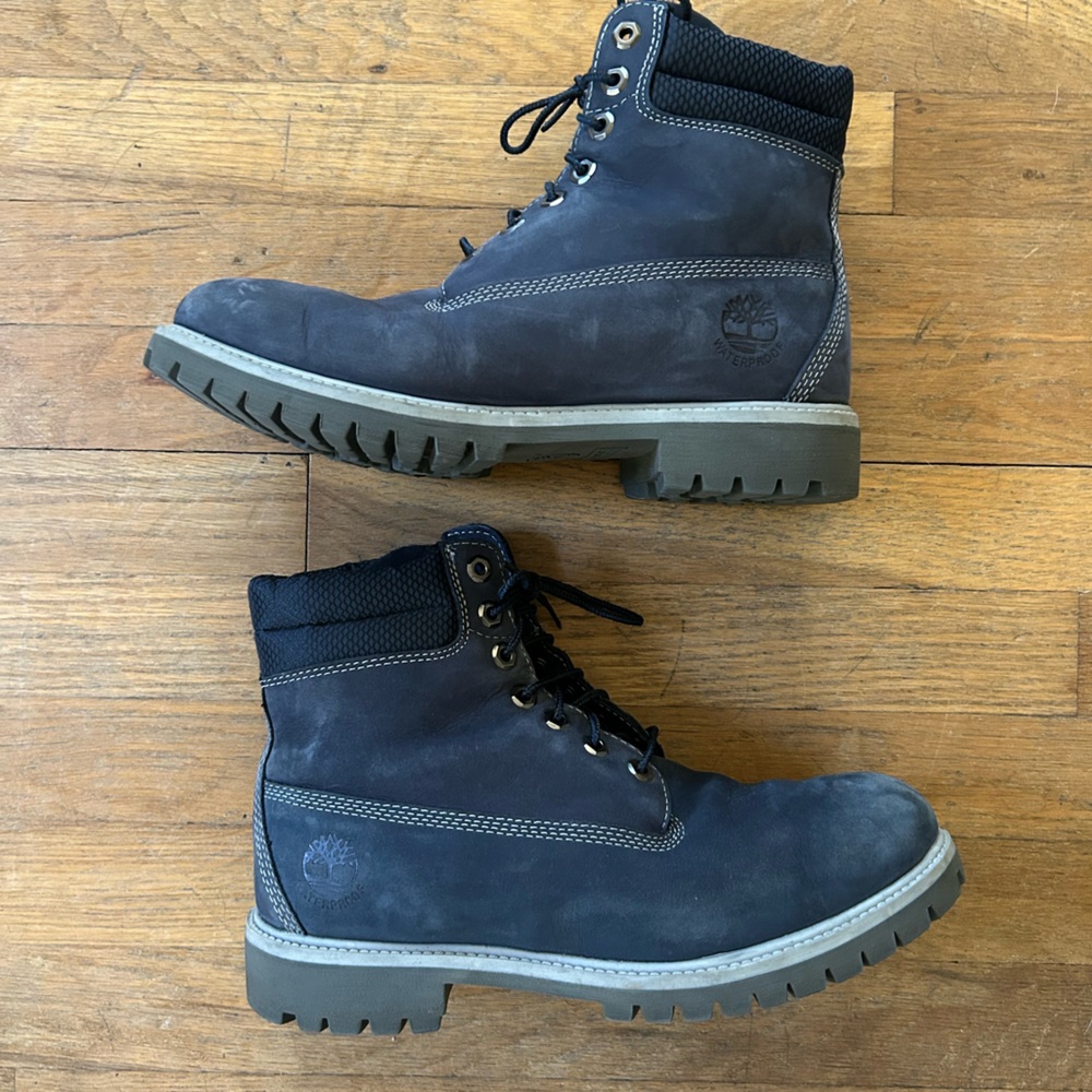 Timberland Men’s Navy Blue suede Boots